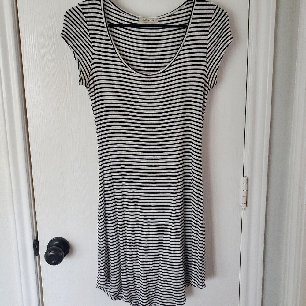 Ambiance Small Bodycon Style Black and White Dress Small